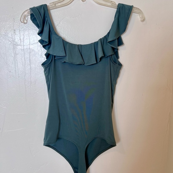 NEW Express Body Contour Sexy Ruffle Bodysuit - new with tags - Small - Picture 5 of 5